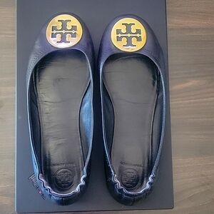 Tory Burch Black Gold Minnie Travel Flat Reva Flat 8.5